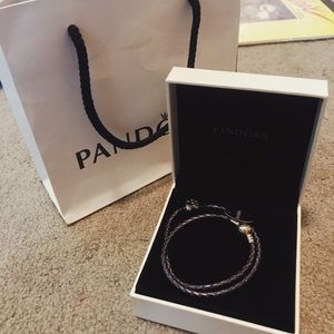 Adorable Pandora Bracelet 🤍